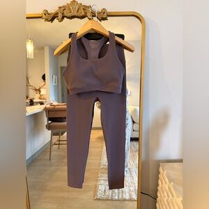 Beyond Yoga Impulse Ribbed Legging and Bra Set M Woodlawn - NWOT